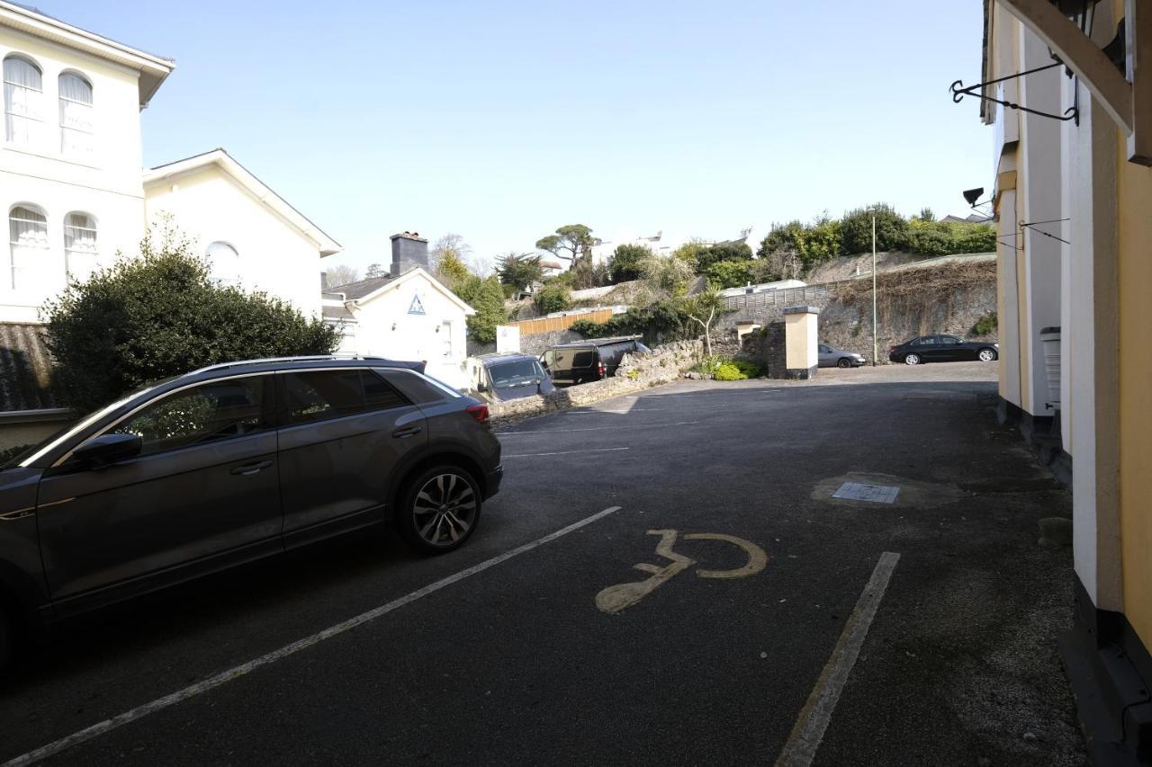Heathcliff House B&B Exclusively For Adults Free Large Carpark Torquay Εξωτερικό φωτογραφία