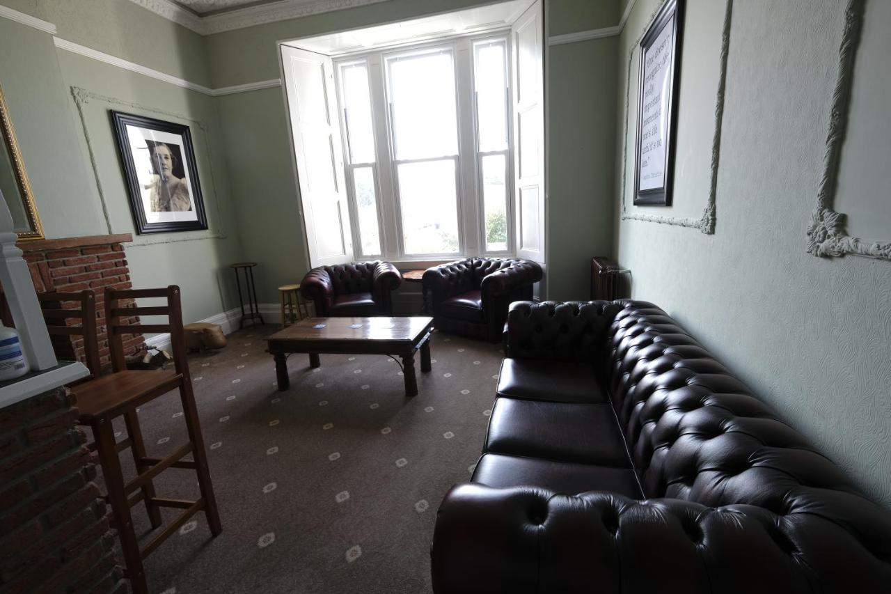 Heathcliff House B&B Exclusively For Adults Free Large Carpark Torquay Εξωτερικό φωτογραφία