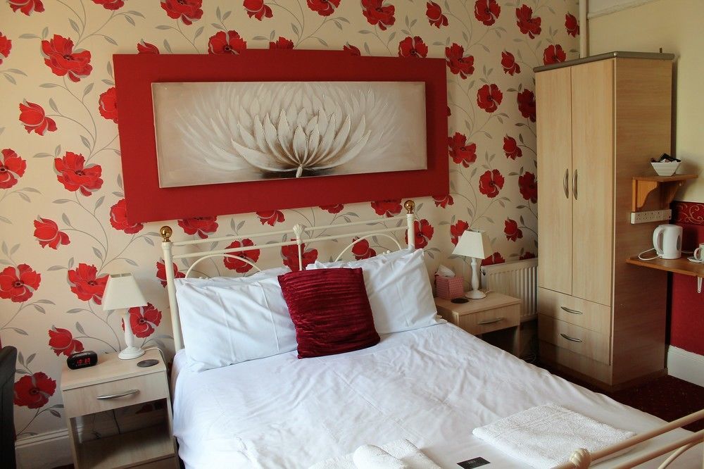 Heathcliff House B&B Exclusively For Adults Free Large Carpark Torquay Εξωτερικό φωτογραφία