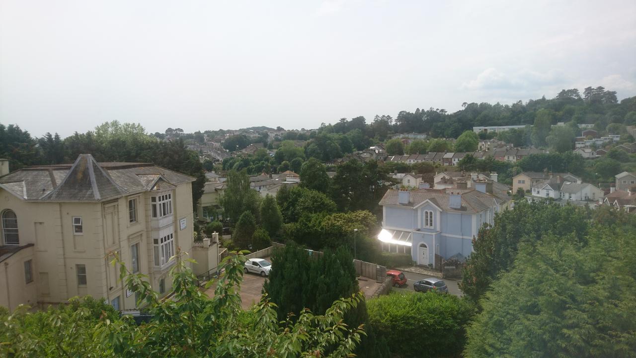 Heathcliff House B&B Exclusively For Adults Free Large Carpark Torquay Εξωτερικό φωτογραφία