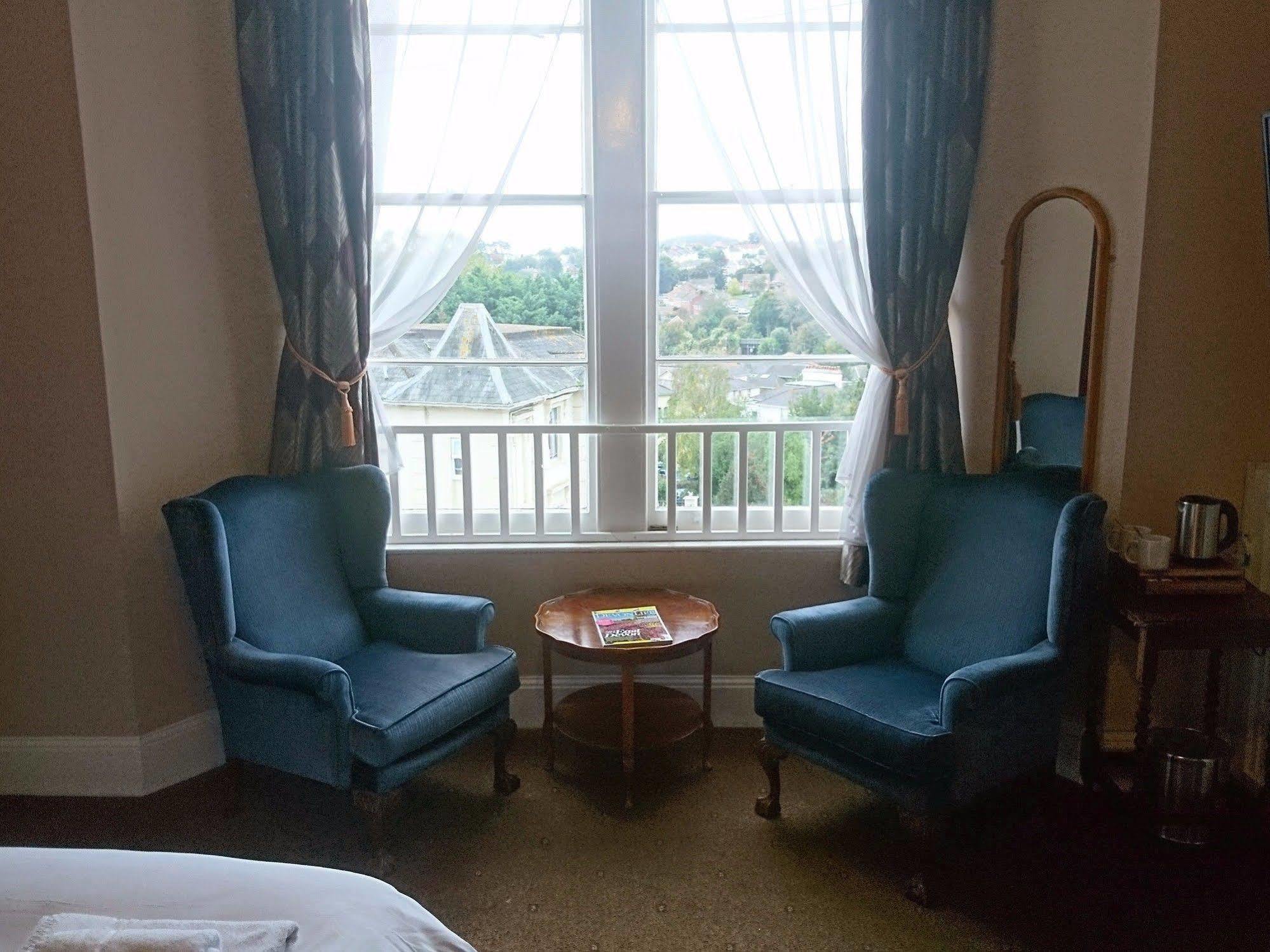 Heathcliff House B&B Exclusively For Adults Free Large Carpark Torquay Εξωτερικό φωτογραφία